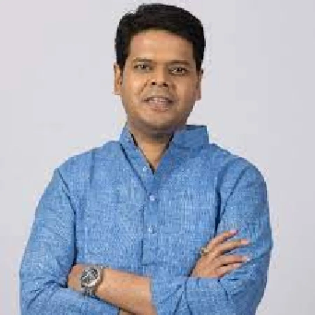 Adv. Niranjan Davkhare